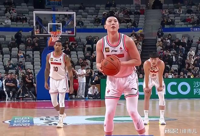 恭喜杜鋒！CBA“暴力分衛(wèi)”正式加盟，這可是廣東隊(duì)的老大！