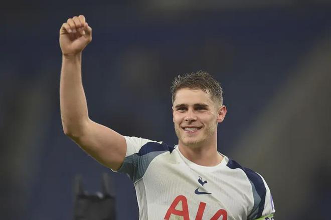 范德芬：太瘋狂了！我從未在一場比賽中進(jìn)過兩球，這難以置信