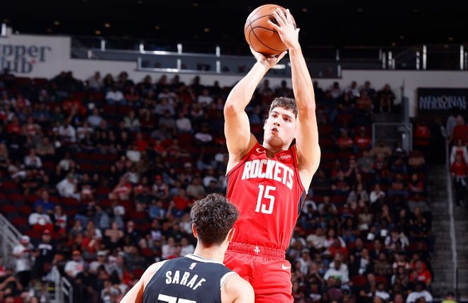 不容易啊！火箭后场新星面对弱旅篮网总算是强硬了一把