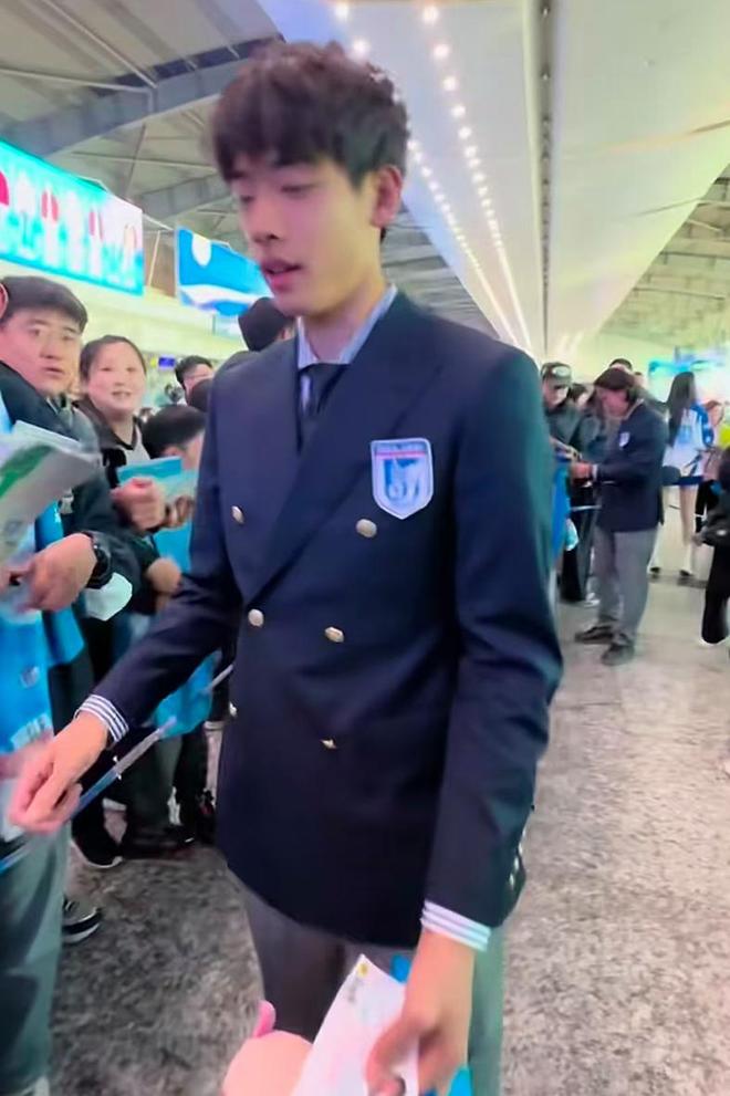 大連傷5個(gè)走5個(gè)一將迎告別戰(zhàn)！梅州2妖歸隊(duì)1米88魯能鐵衛(wèi)配首發(fā)