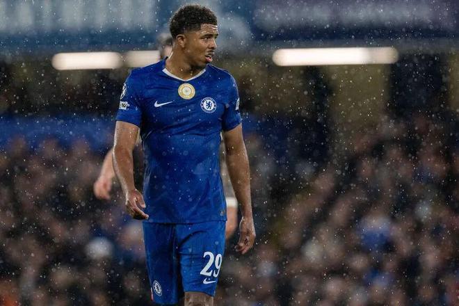 藍(lán)軍玻璃人復(fù)出即獻(xiàn)頂級表現(xiàn)：6次成功爭頂+3次成功過人！