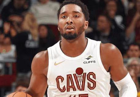 騎士34分大勝送奇才7連敗聯盟墊底米切爾24+5+5單節16分