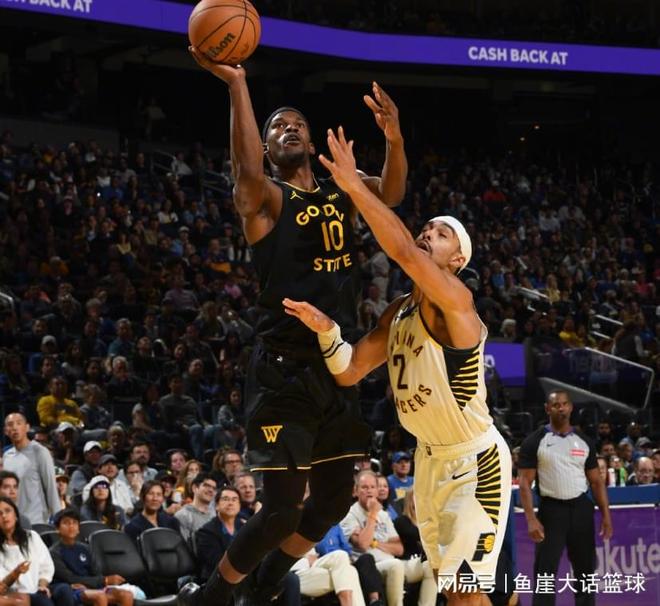 NBA最新排名！勇士保住第八，衛(wèi)冕冠軍獨(dú)一檔，一隊(duì)也威脅到湖人