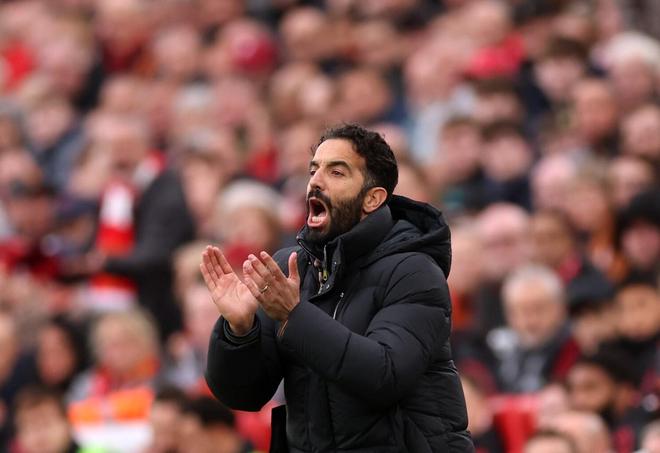 曼聯(lián)1億購買后腰未果，卻沒有放棄：阿莫林還想塑造第二個凱塞多