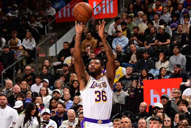 防守端的作用依然突出，但湖人后场大闸还得提升空位投篮稳定性