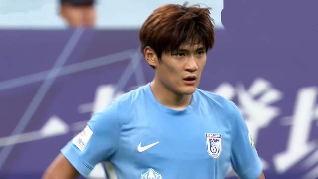 海港后衛(wèi)成香餑餑，大連別再錯(cuò)過呂鵬+大晉可再戰(zhàn)1年補(bǔ)陣容深度