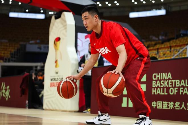 中國(guó)男籃輸給了韓國(guó)隊(duì)！不需要高詩(shī)巖這樣的后衛(wèi)郭士強(qiáng)該抉擇了