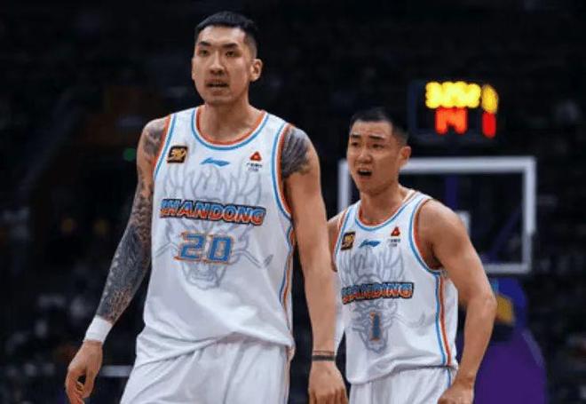 16分大勝，山東隊掀翻天津隊！陳林堅3分5中5，邱彪帶隊沖4強