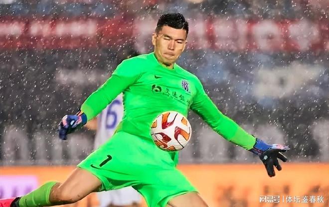 玉昆退货！申花门将难回归，范志毅也保不住，有望加盟中超新军