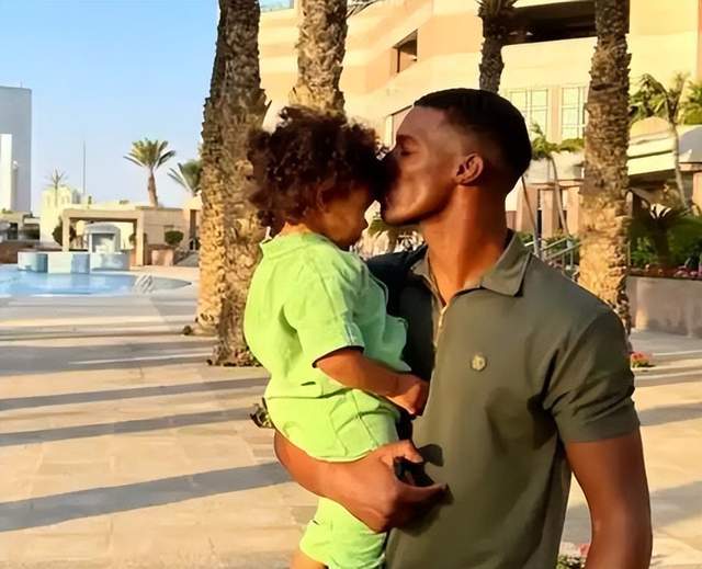 感人！中超金靴已能用中文交流：想加入国足，不要安家费！