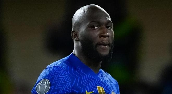 这下真信了！切尔西9号魔咒无人可破，新援中锋再遭严重伤情困扰