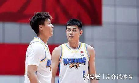 5位老將4名國家隊主力首發，CBA潛力賽世界第一，球迷忍不住