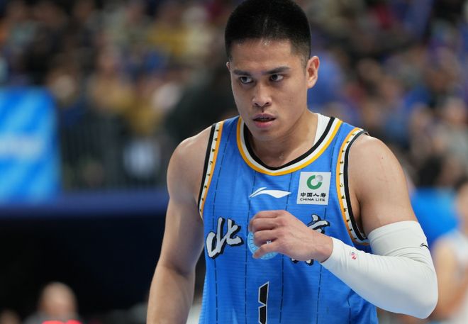 北京开局3连胜头号功臣：陈盈骏26分全场最高近两战55分爆发