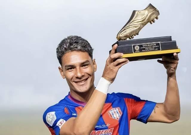 薩緬托拿津門虎抬價(jià)于根偉用5年培養(yǎng)1將，又自由身離隊(duì)難保前6