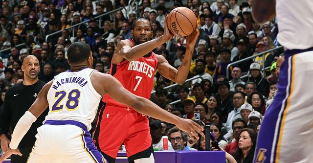 杜兰特25+9东契奇25+7火箭客场大胜湖人