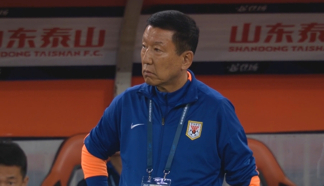 16国安、01申花、11海牛！泰山3轮不胜，场边崔康熙脸色铁青