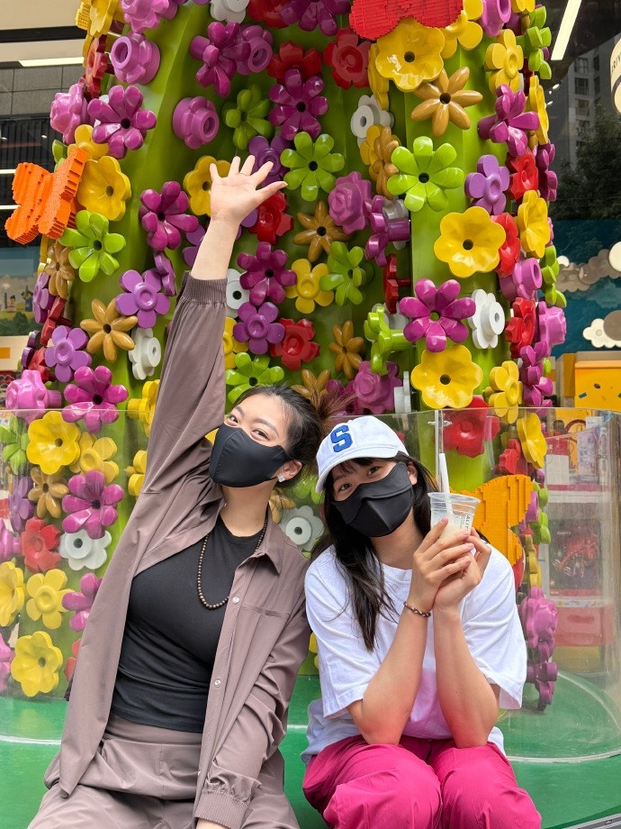 李梦晒照：希望没收了困惑热爱会没收懒惰加油