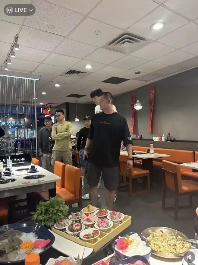 试训卫冕冠军网友在波士顿火锅店偶遇杨瀚森