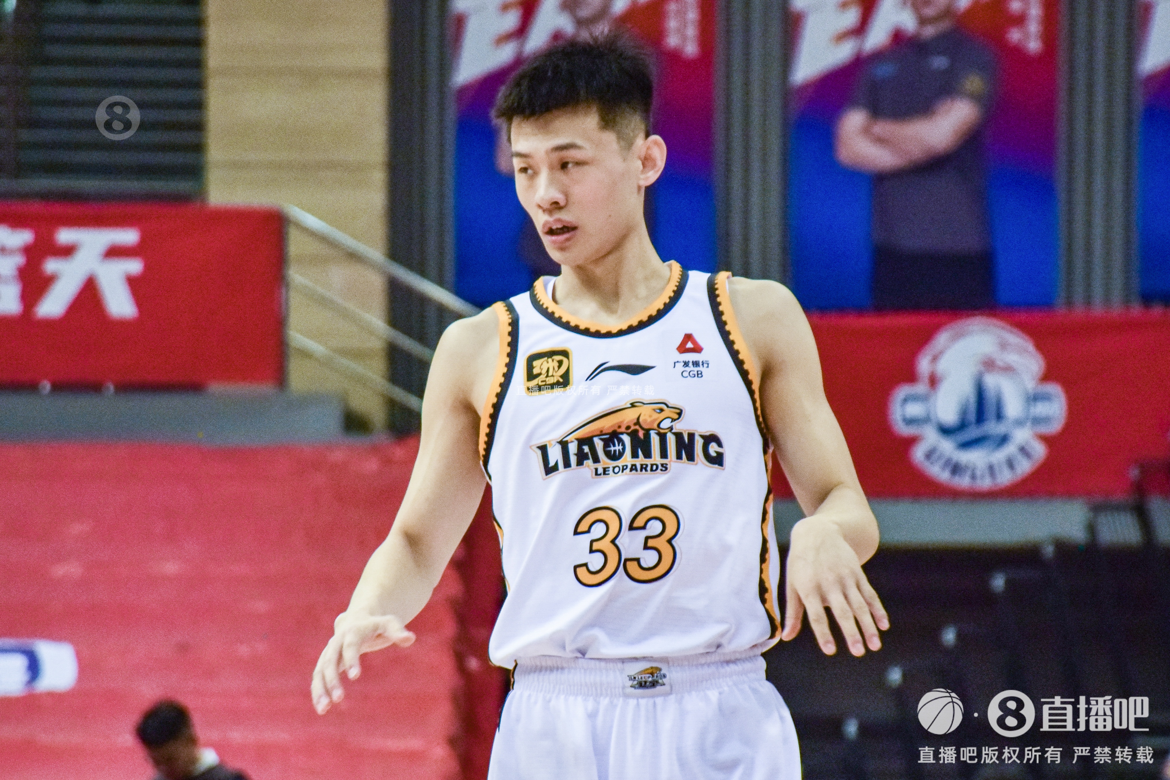 王岚嵚：这个赛季的曲折只有我们自己知道这也可以说是最难赛季
