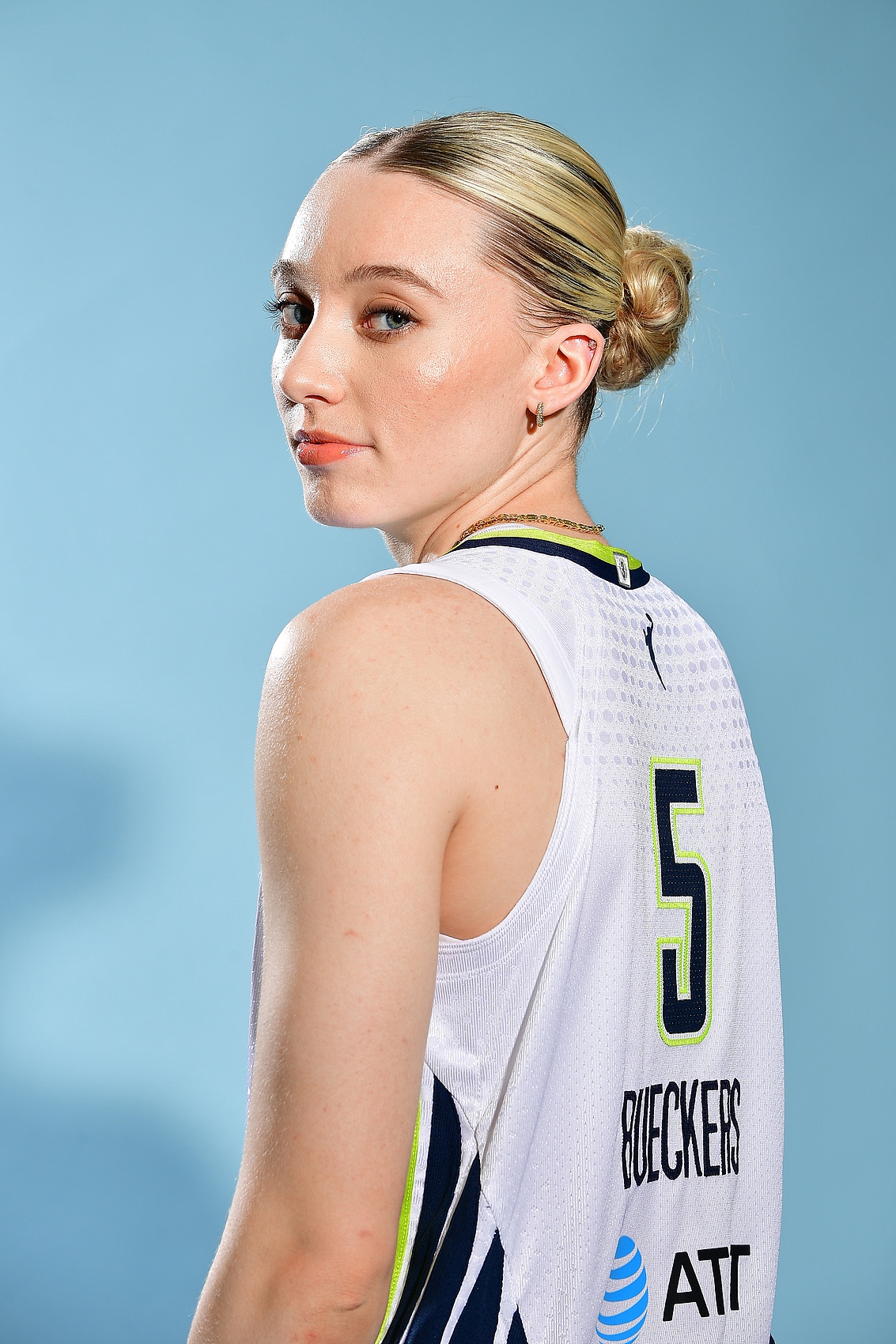 WNBA状元佩奇迎季前赛首秀强突挑篮拿下生涯首分！