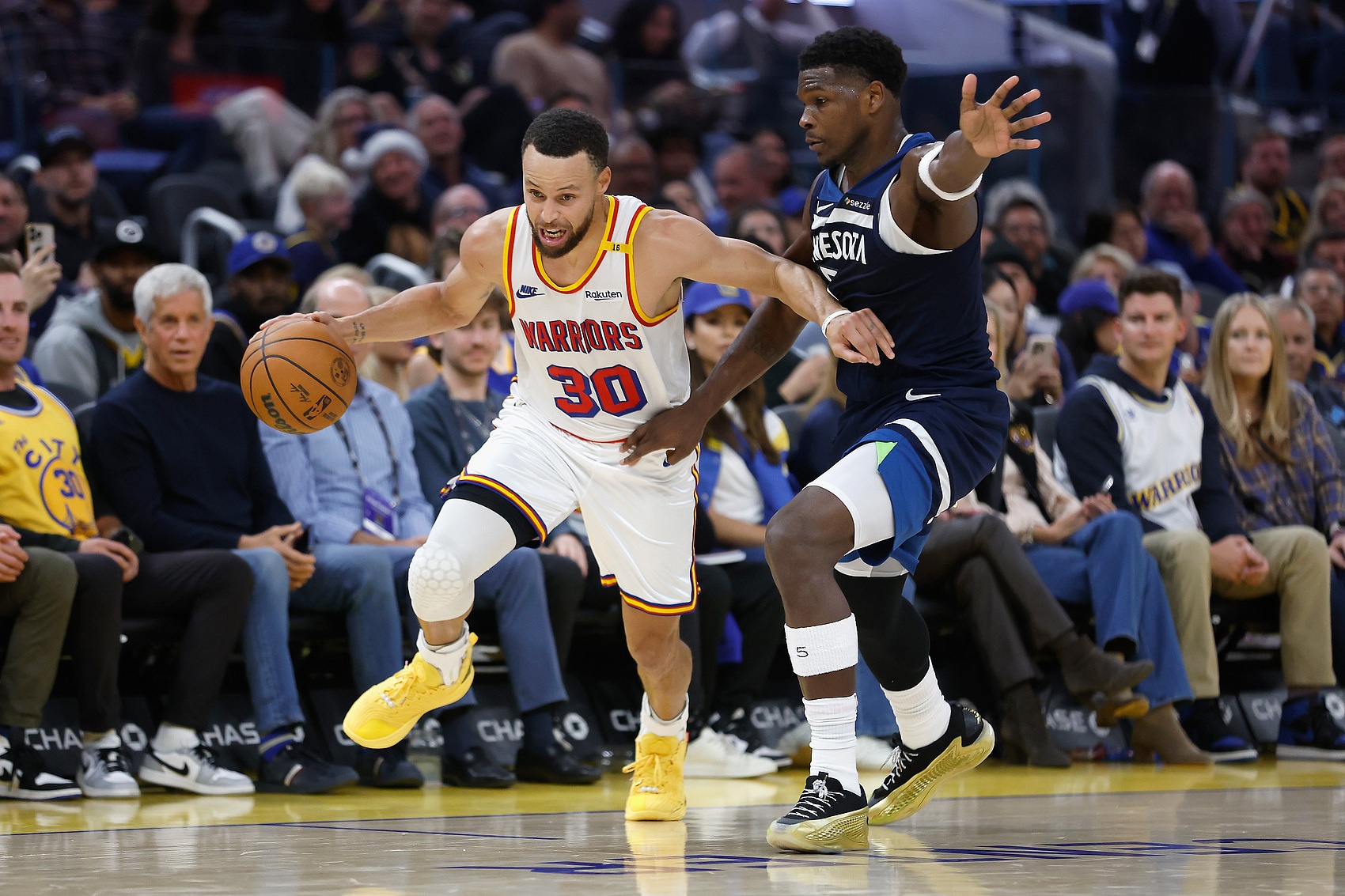 狼勇对决是NBA历史上第三次第6对阵第7前两次均是第7六场晋级